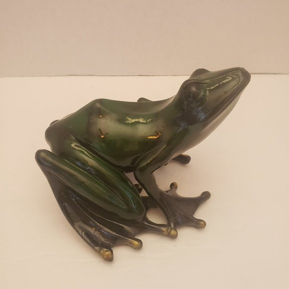 Resin Real Look Frog Outside Inside Decor - Picture 1 of 8